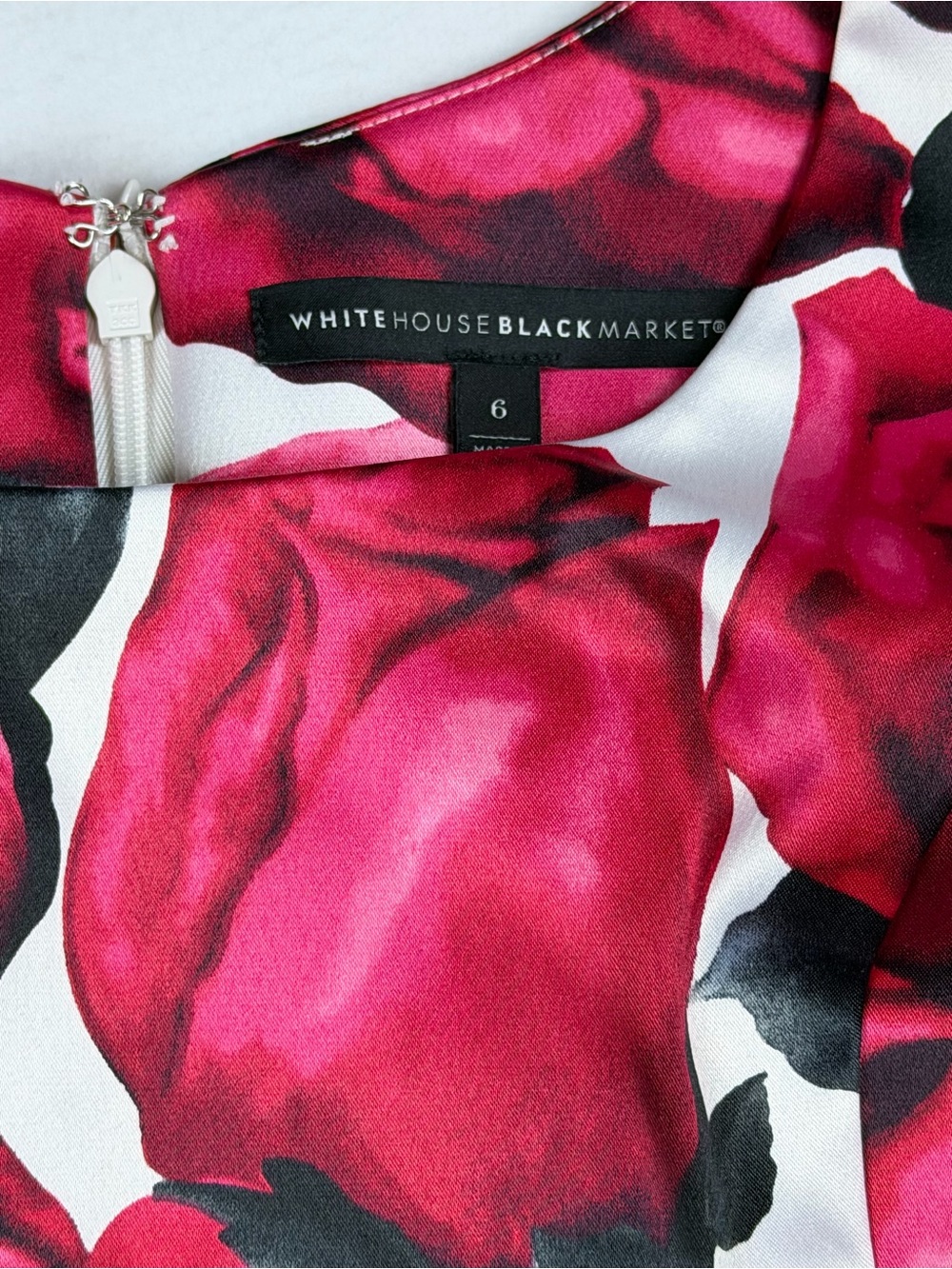White House Black Market Red Rose Print Sheath Dress Size 6 Sleeveless Cocktail - Picture 3 of 12